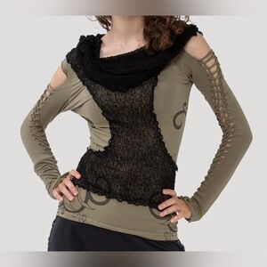 Psylo Long Neck alternative Top